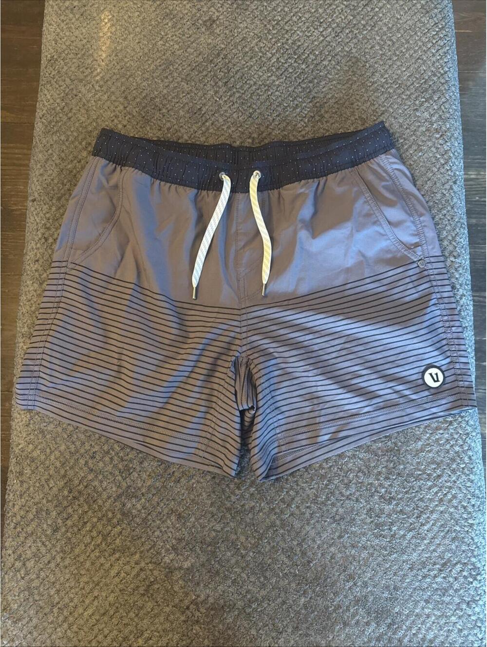 Vuori Men’s Performance Swim Trunks Gray Black  Striped Lined Size Large